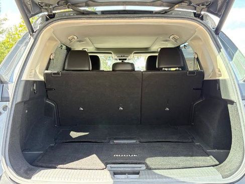 Certified 2021 Nissan Rogue SL w/ Premium Package FWD image 10