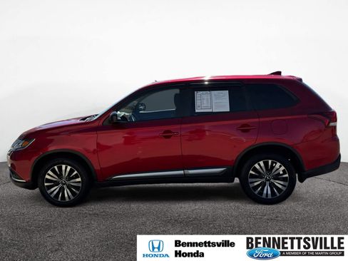 Used 2020 Mitsubishi Outlander ES image 2