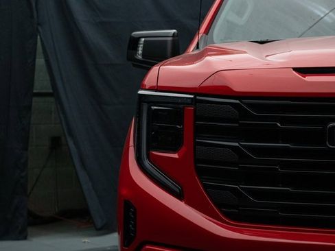 Used 2024 GMC Sierra 1500 Elevation w/ Preferred Package image 5