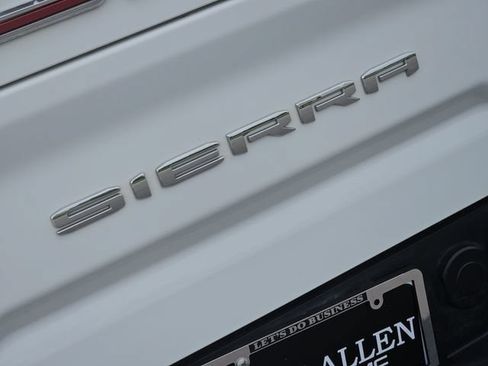 Used 2025 GMC Sierra 2500 AT4 AWD/4WD image 11