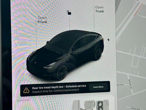 Used 2021 Tesla Model Y Long Range image 23