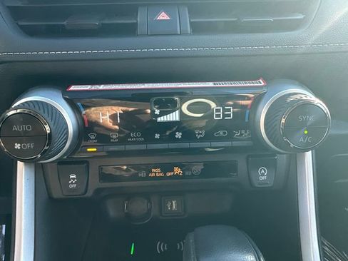 Certified 2024 Toyota RAV4 XLE image 36