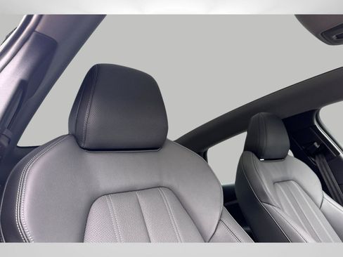 New 2025 Audi A6 e-tron Premium Plus image 15