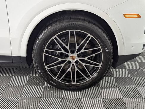 New 2026 Porsche Cayenne Coupe image 14