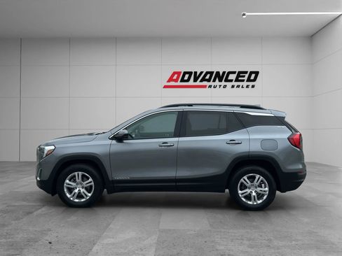 Used 2020 GMC Terrain SLE w/ Driver Convenience Package image 7