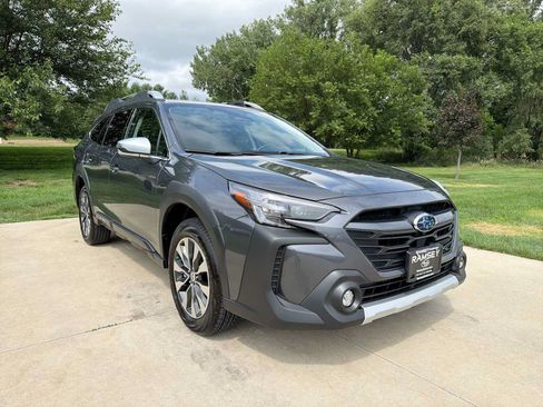 Certified 2025 Subaru Outback Touring XT AWD/4WD image 8