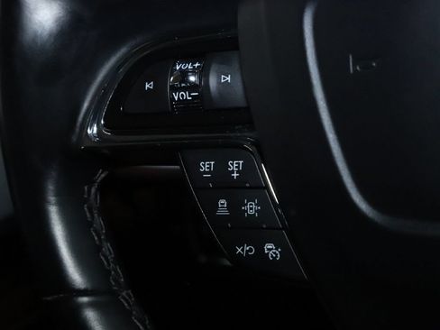 Used 2024 Lincoln Navigator Reserve AWD/4WD image 23