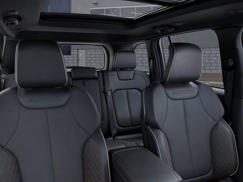 New 2026 Jeep Grand Cherokee Summit AWD/4WD image 26