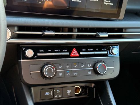 New 2025 Hyundai Santa Cruz SE image 17