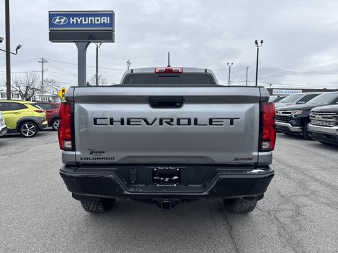 New 2026 Chevrolet Colorado ZR2 w/ Off-Road Front Bumper Package image 4