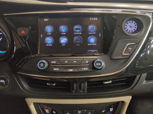 Used 2017 Buick Envision Essence image 25