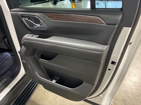 Used 2022 Chevrolet Suburban High Country w/ Max Trailering Package image 17