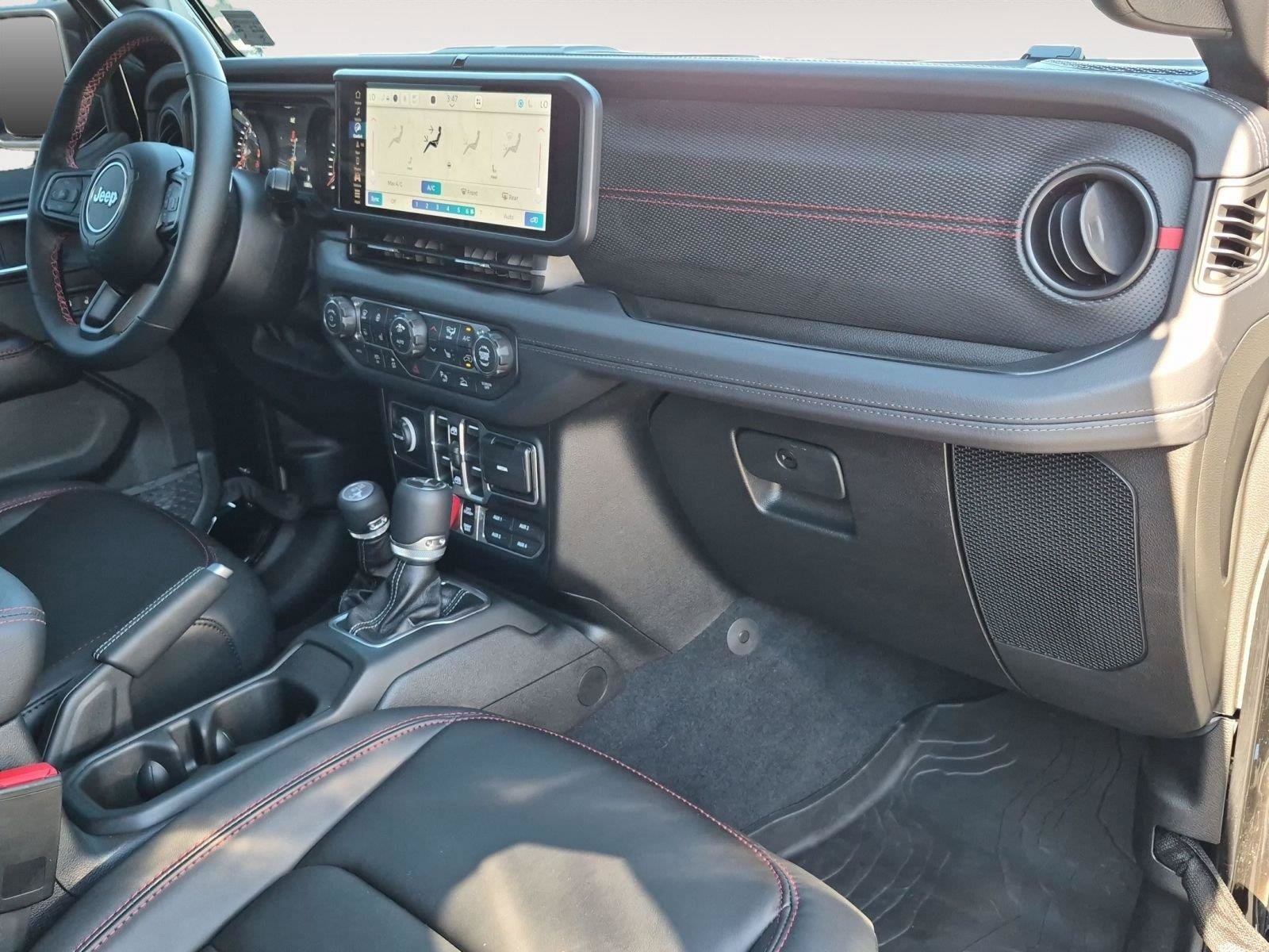 Used 2026 Jeep Wrangler Unlimited Rubicon 392 w/ Quick Order Package 27X Moab AWD/4WD image 19