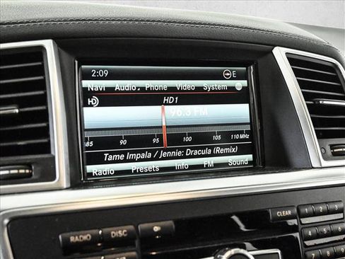 Used 2014 Mercedes-Benz ML 550 4MATIC image 16
