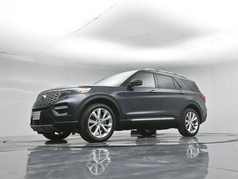 Used 2023 Ford Explorer Platinum AWD/4WD image 45