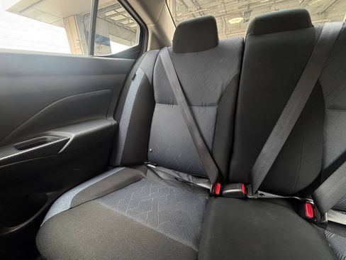 Used 2025 Nissan Versa SV FWD image 43