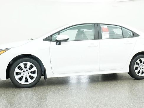 New 2026 Toyota Corolla LE FWD image 18
