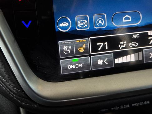 Used 2023 Subaru Outback Touring XT AWD/4WD image 41