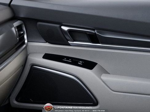 New 2025 Kia Telluride S FWD image 25