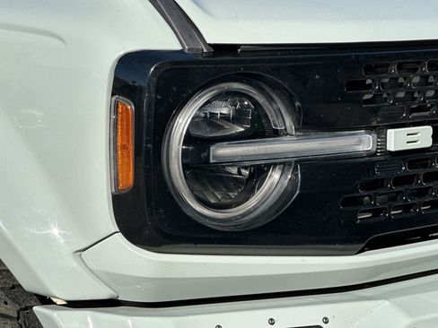 Used 2022 Ford Bronco Badlands w/ Sasquatch Package image 12