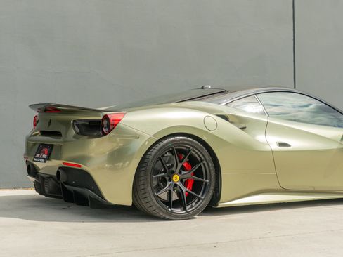 Used 2018 Ferrari 488 GTB image 37