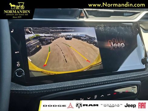 New 2026 Jeep Cherokee Laredo AWD/4WD image 11
