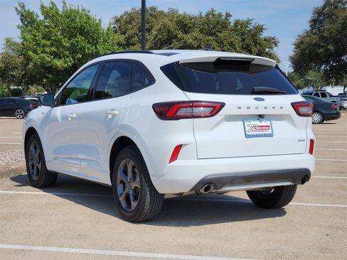 Used 2023 Ford Escape ST-Line image 4
