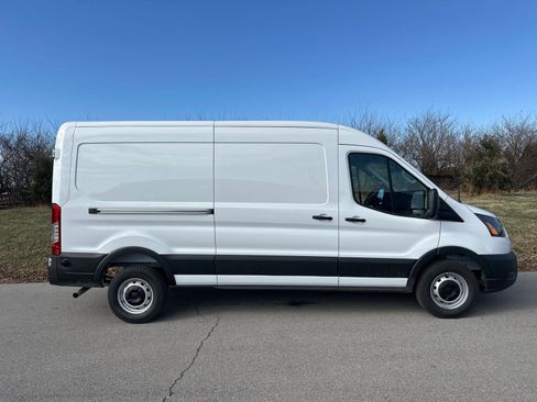 New 2026 Ford Transit 250 148 Medium Roof w/ Load Area Protection Package image 11