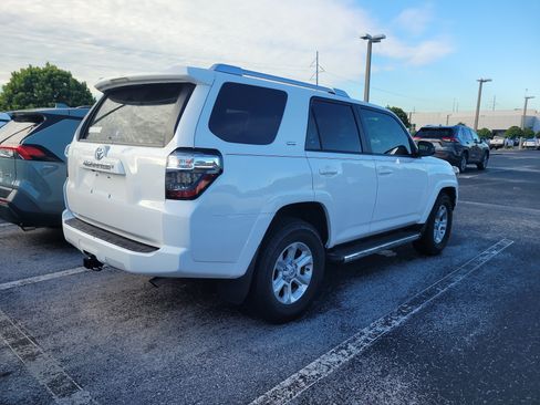 Used 2015 Toyota 4Runner SR5 RWD image 7