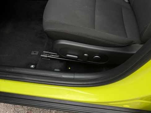 Used 2025 Hyundai Kona SEL image 22