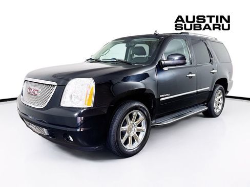 Used 2013 GMC Yukon Denali RWD image 3