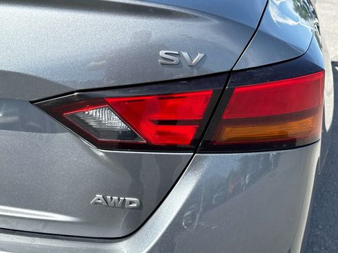 Used 2024 Nissan Altima 2.5 SV AWD/4WD image 8