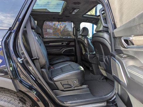 Used 2024 Kia Telluride SX Prestige X-Line image 37