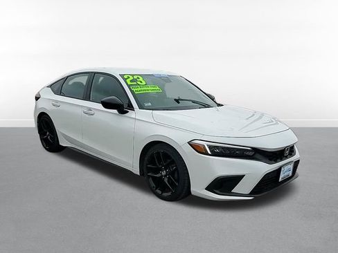 Used 2023 Honda Civic Sport image 3