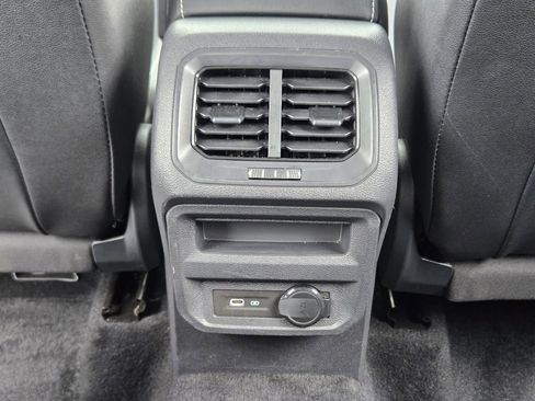 Used 2023 Volkswagen Tiguan SE R-Line FWD image 38