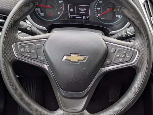 Used 2025 Chevrolet Malibu LT image 13