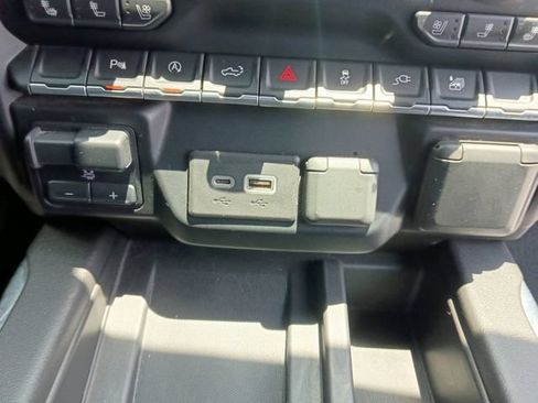 Used 2020 GMC Sierra 1500 SLT RWD image 6