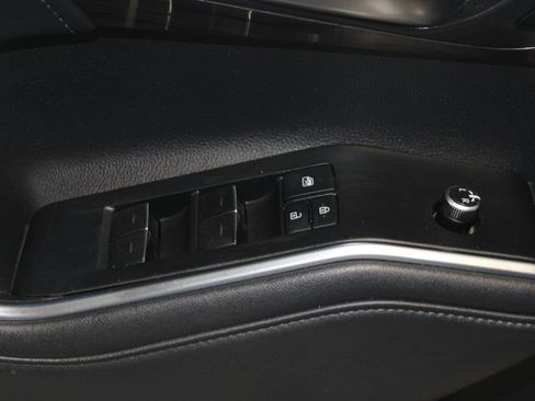 Used 2021 Toyota Highlander Limited AWD/4WD image 7