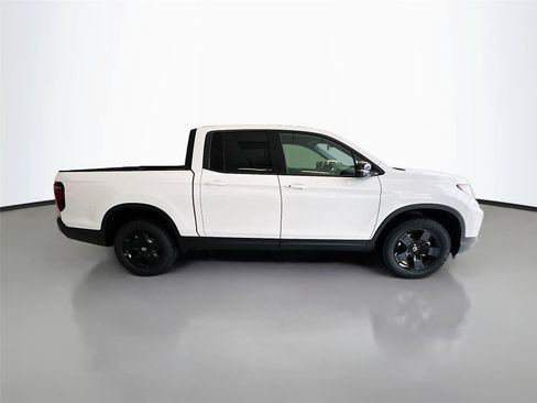 New 2026 Honda Ridgeline Black Edition image 16