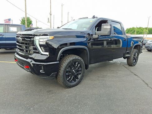 New 2026 Chevrolet Silverado 2500 LT w/ Trail Boss Package AWD/4WD image 1