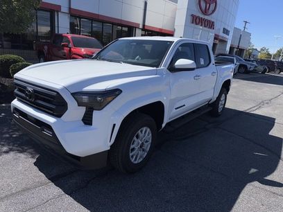 New 2025 Toyota Tacoma SR5