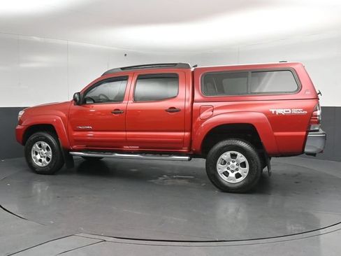 Used 2013 Toyota Tacoma 4x4 Double Cab w/ TRD Off-Road Pkg image 2