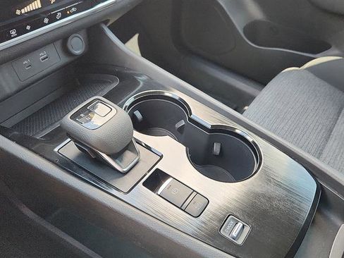 Used 2023 Nissan Rogue SV image 20