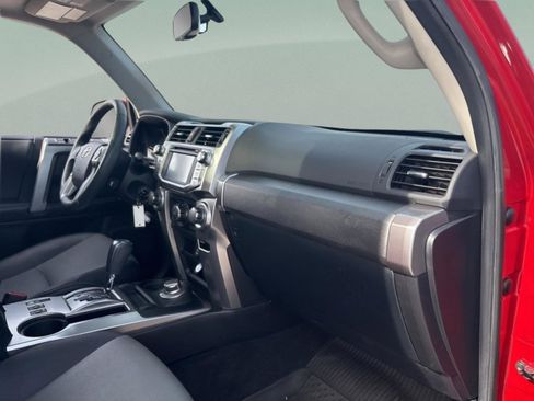 Used 2019 Toyota 4Runner SR5 Premium image 30