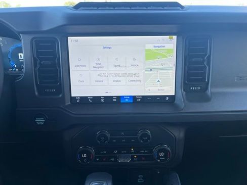 New 2025 Ford Bronco Badlands AWD/4WD image 8