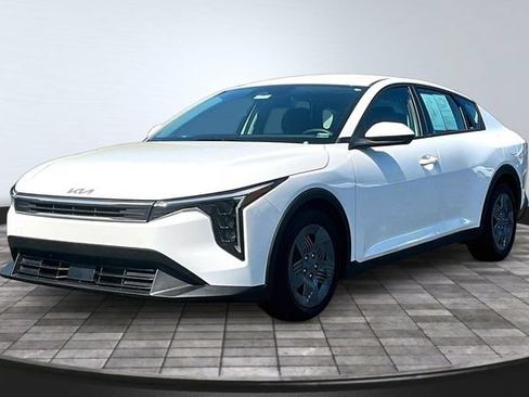 Used 2026 Kia K4 FWD image 1
