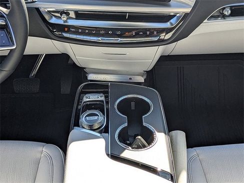 New 2026 Cadillac Lyriq Luxury image 15