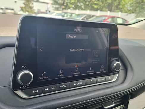 Certified 2021 Nissan Rogue SV FWD image 14
