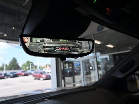 New 2026 GMC Yukon Denali w/ Denali Reserve Package AWD/4WD image 18