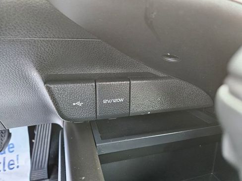 Used 2022 Toyota Camry SE FWD image 34